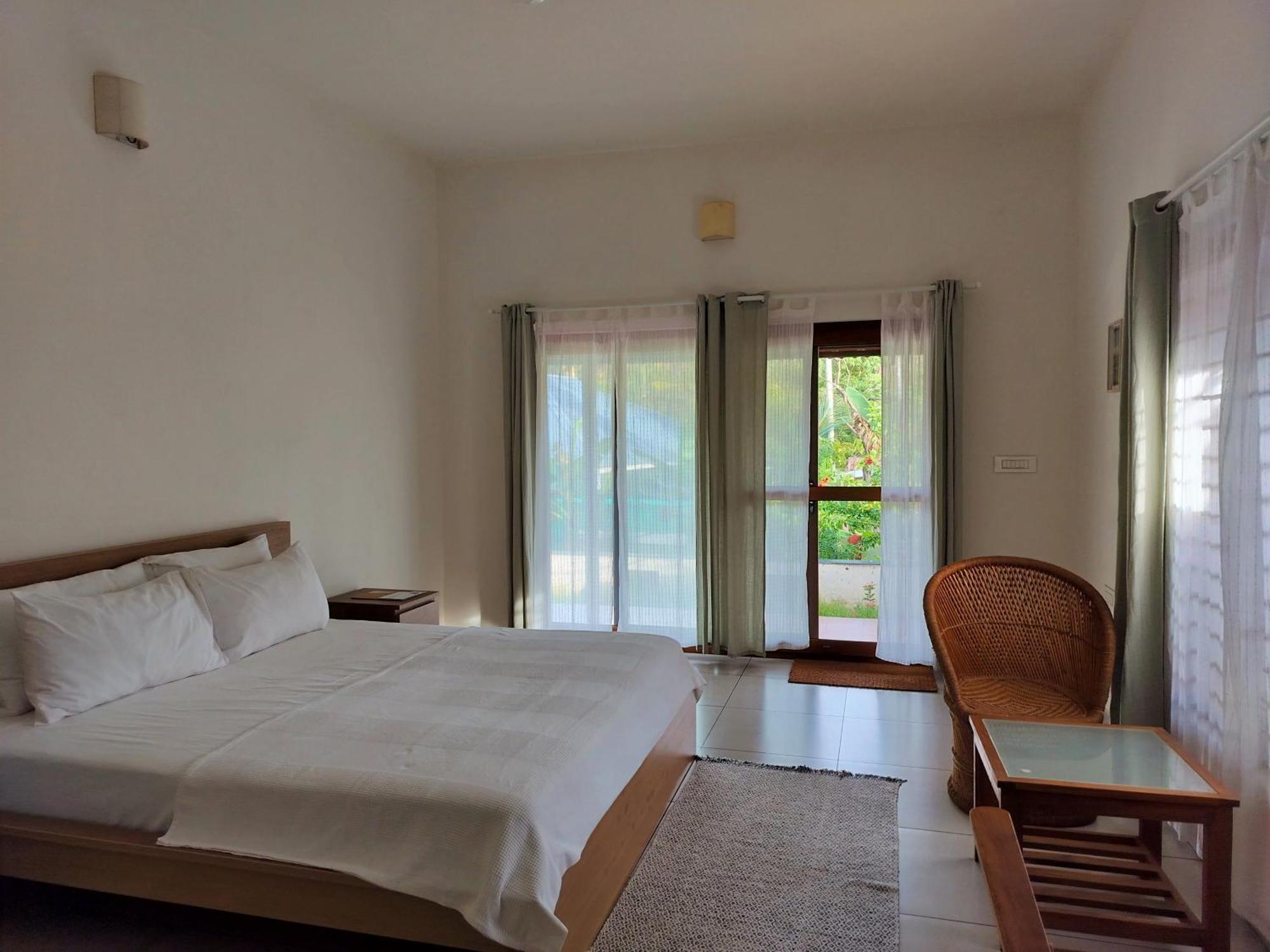 The Ixora - A Boutique Homestay Варкала Экстерьер фото