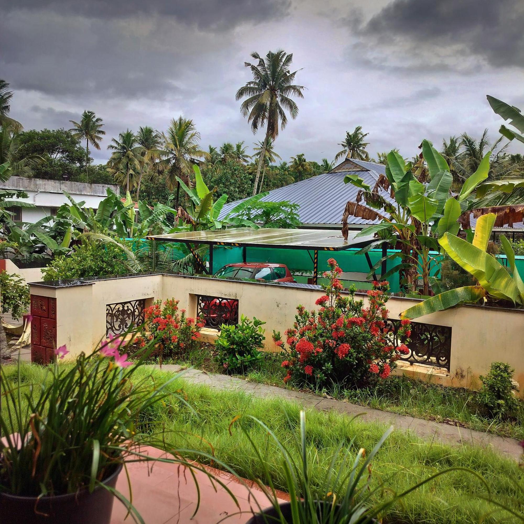 The Ixora - A Boutique Homestay Варкала Экстерьер фото